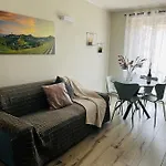 Apartment Poggio, Flat With Swimming Pool