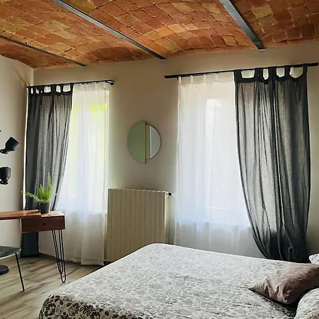 Poggio, Flat With Swimming Pool